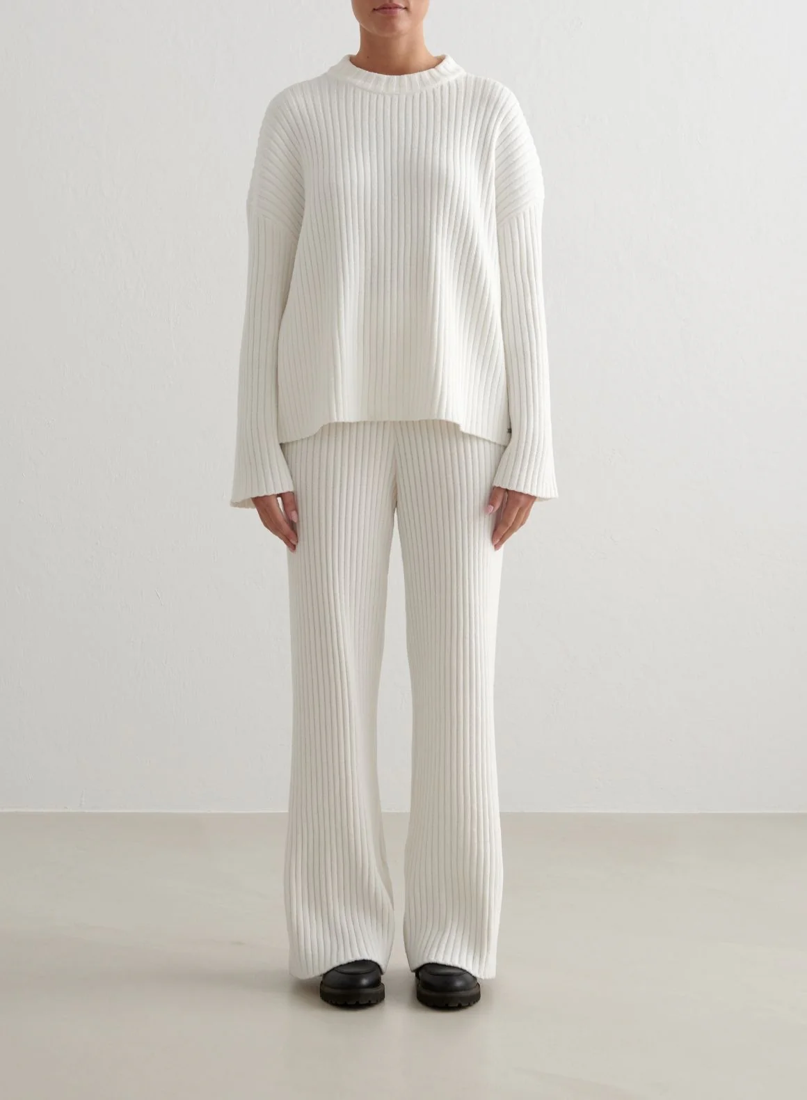 Almond White Rib Knit Pants - Image 3