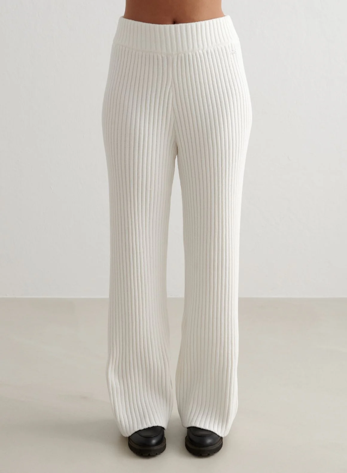 Almond White Rib Knit Pants - Image 5