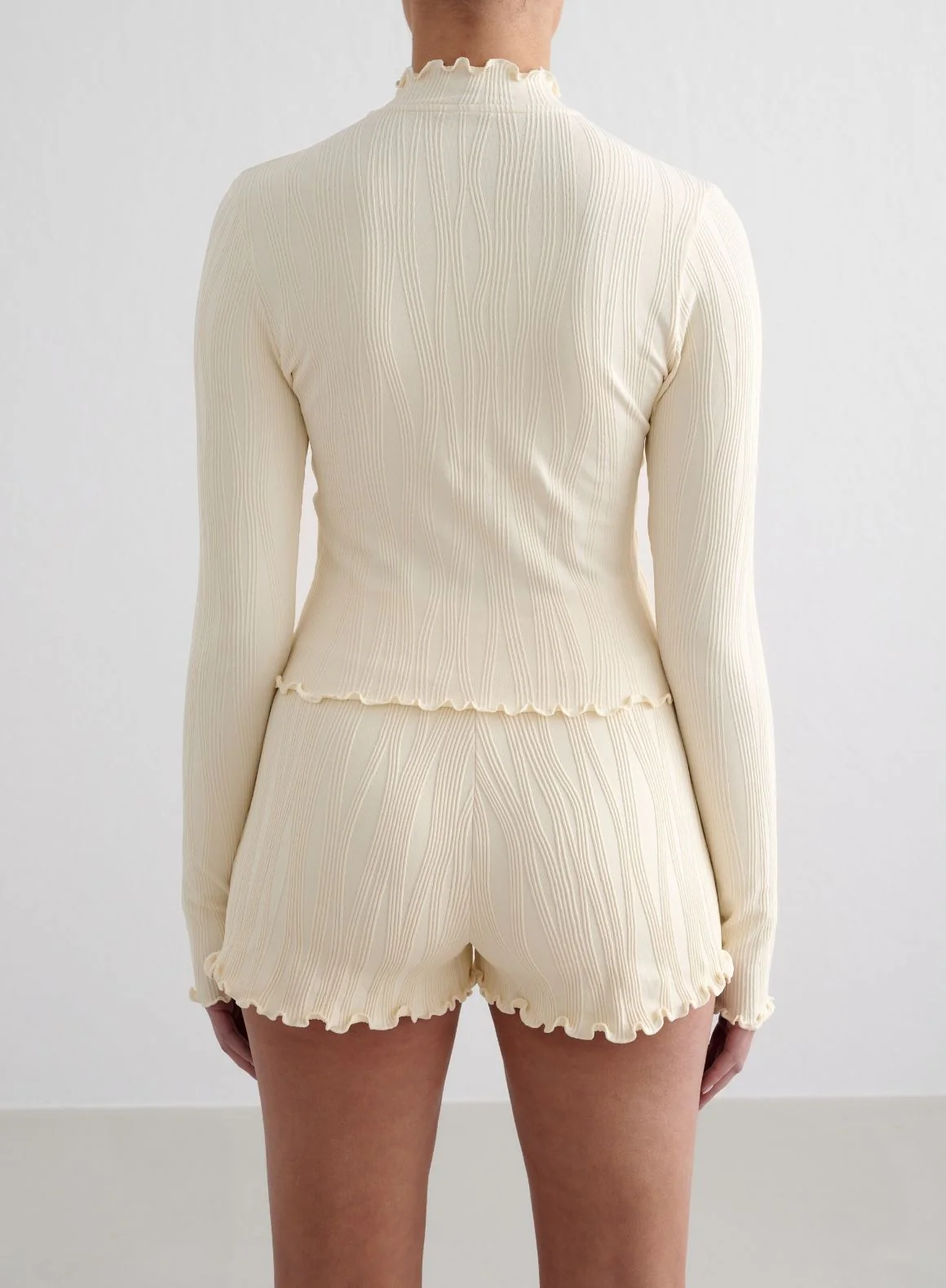 Almond White Tulip Shorts - Image 6