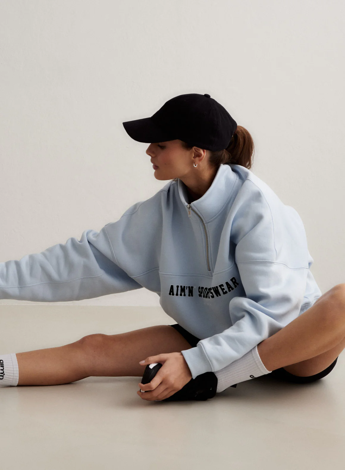 Aura Varsity Sweat Half Zip - Image 4