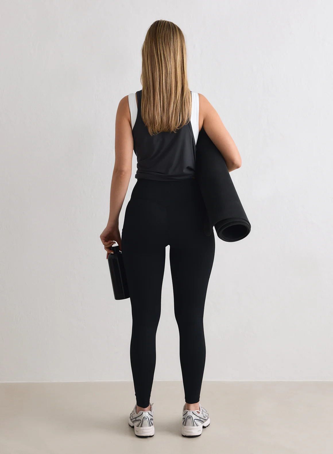 Black Essential Pocket Tights - Image 4