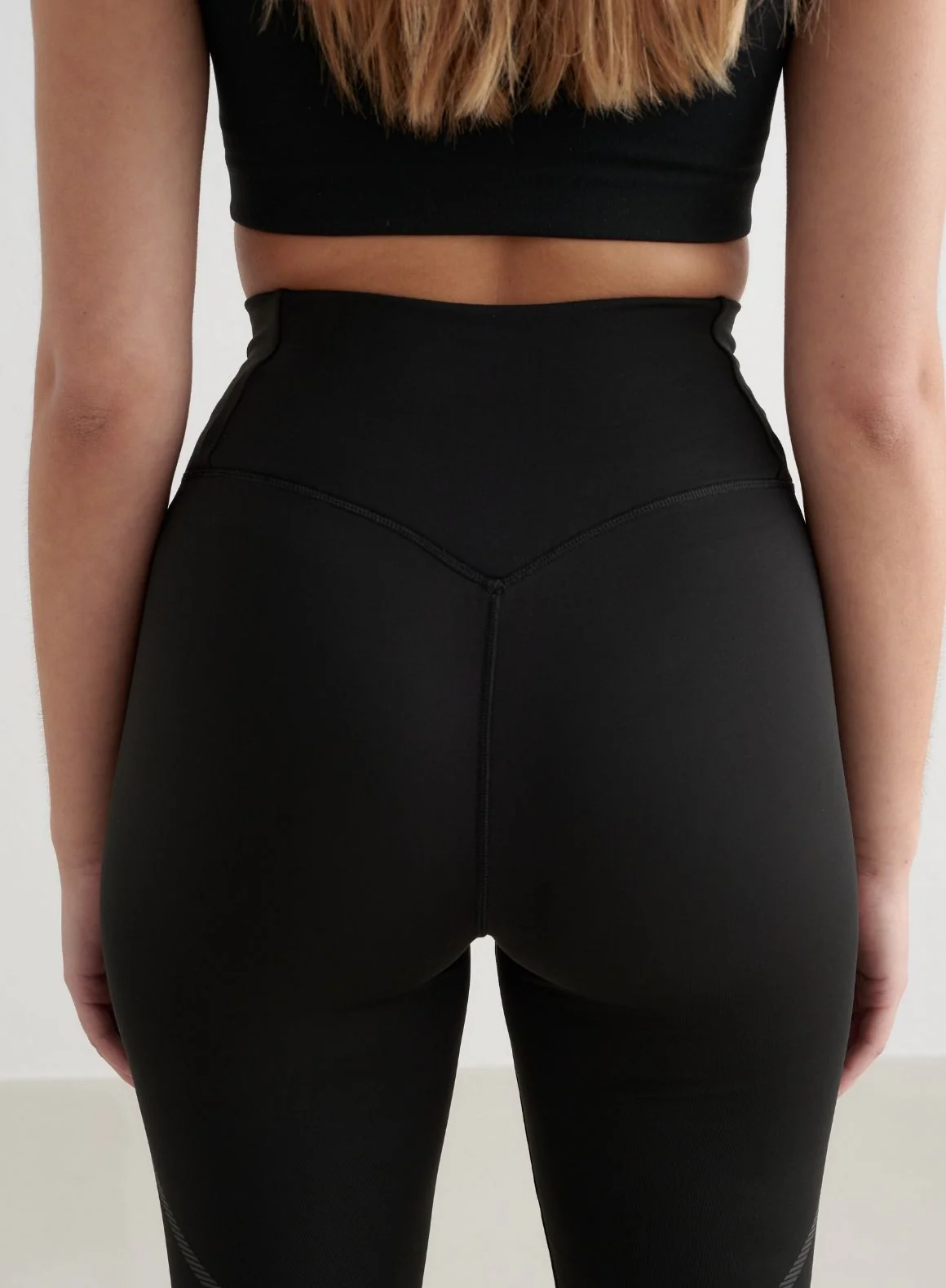 Black Reflective Warming Tights - Image 6