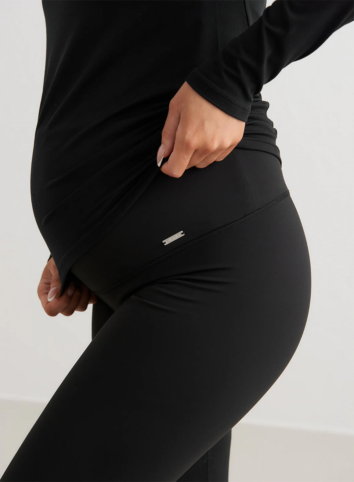 Black Warming Maternity Tights - Image 5