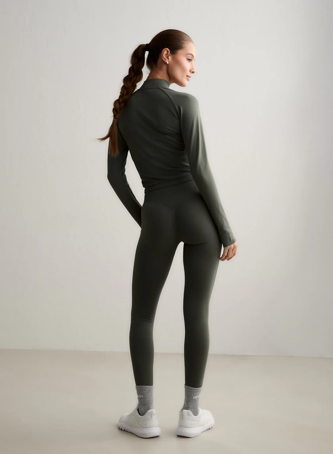 Ivy Shape Seamless Tights - Image 3