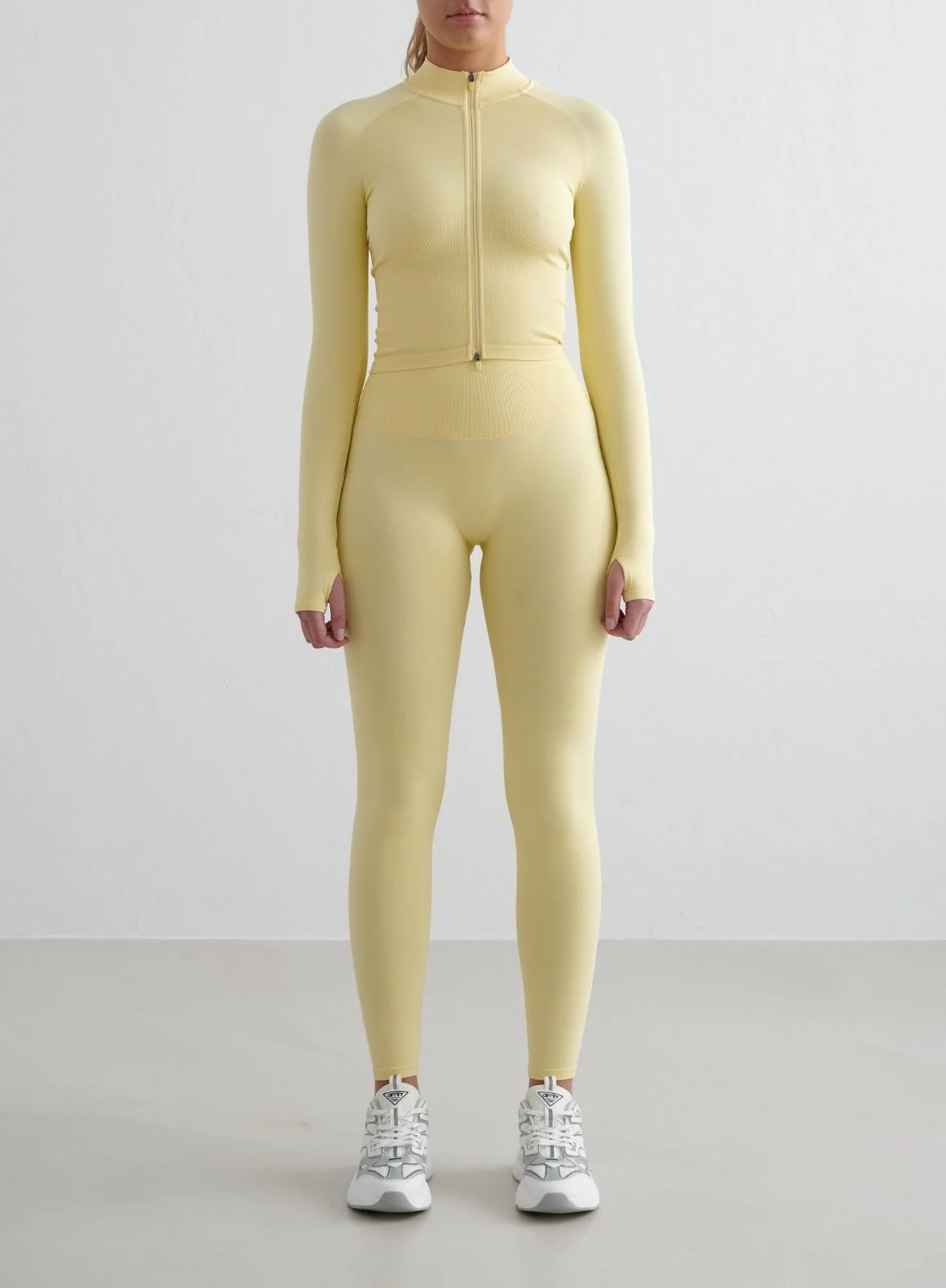 Mellow Shape Seamless Tights & Zip Jacket Set