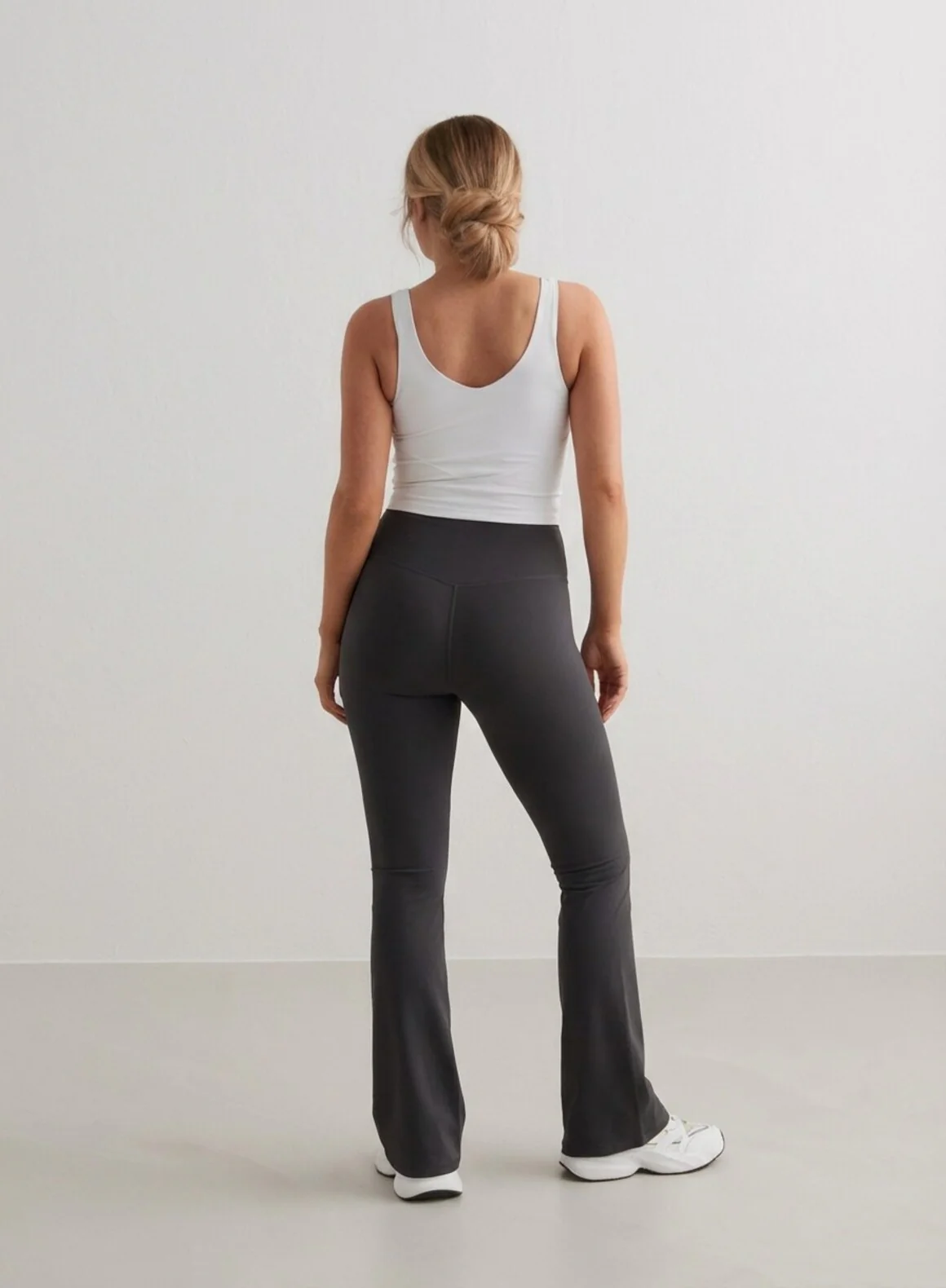 Shadow Grey Sense Maternity Flare Tights - Image 3